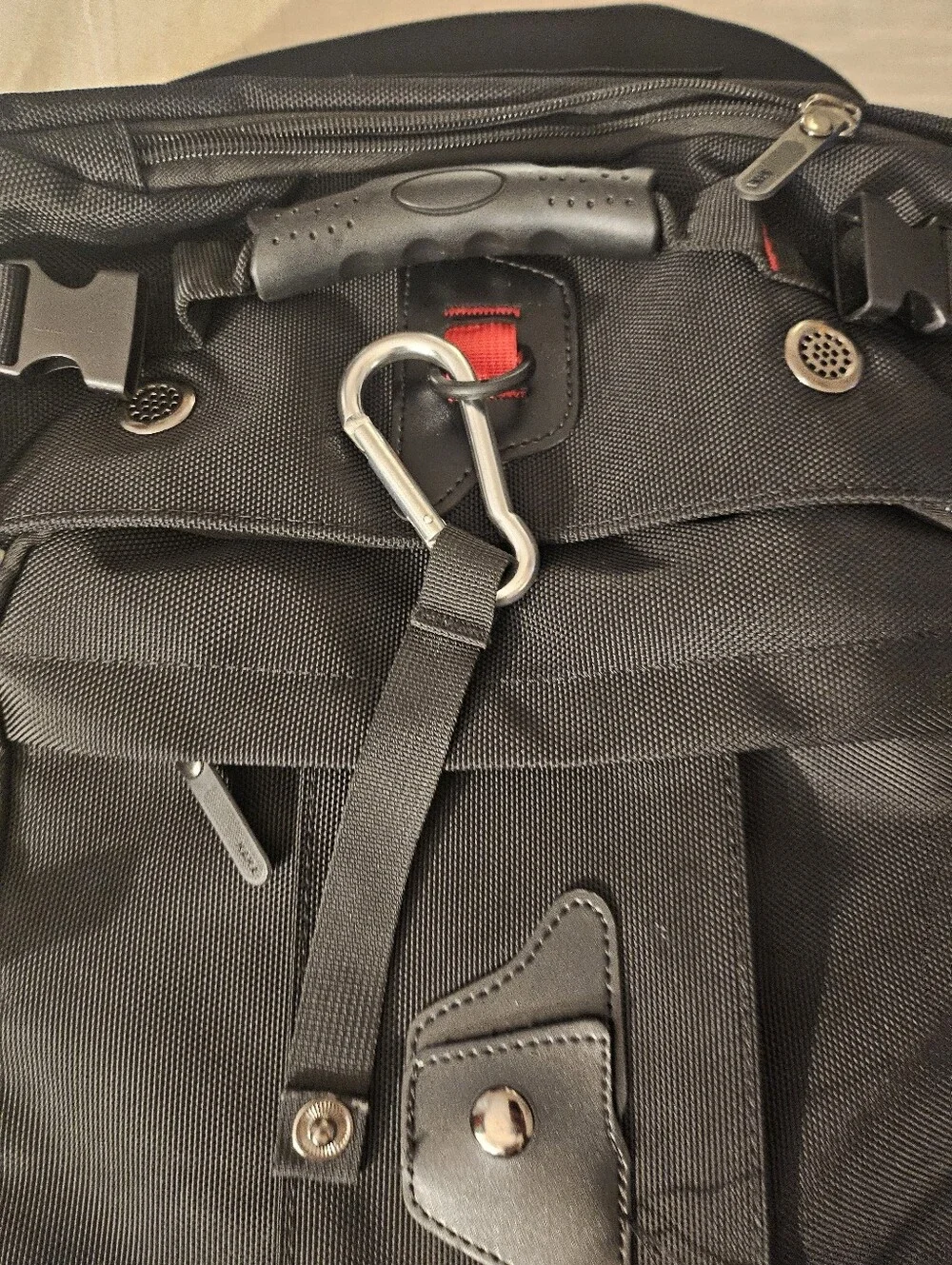 KAKA Travel Backpack, Carry On Flip to Duffel Bag EUC Black